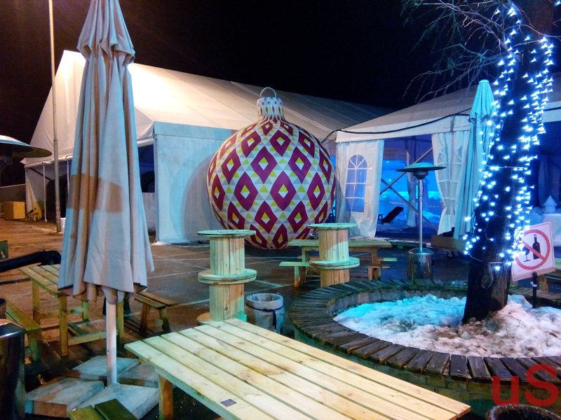 Надувная новогодняя конструкция «Новогодняя ёлка»