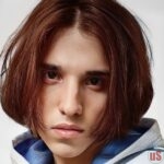 ­Slava Volk Певец называет себя Андрогином и оголился : такой фигуре можно и позавидовать !!!